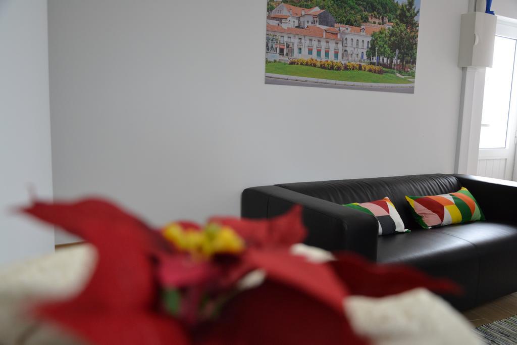 Casa Do Ti Luis Hotel Leiria Bagian luar foto